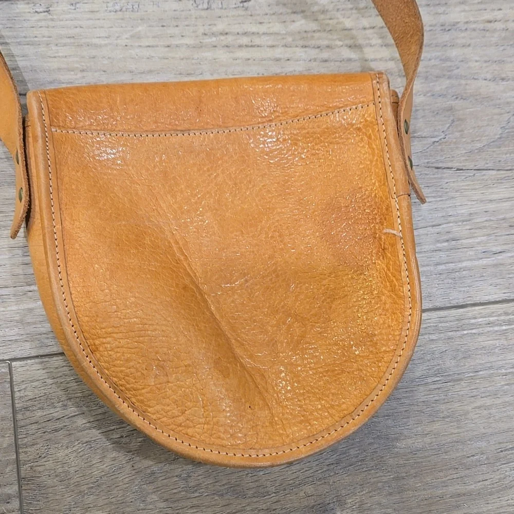 Vintage/Retro 90's Tan Leather Crossbody Northern Reflections Bag - Picture 4 of 10